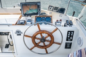 1987 Grand Banks 47 motoryacht thumbnail 16