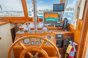 1987 Grand Banks 47 motoryacht thumbnail 24