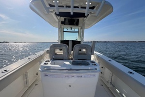 28ft Boston Whaler Yacht For Sale