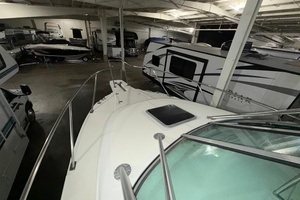 2001 Boston Whaler 26 Conquest thumbnail 35