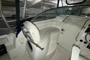 2001 Boston Whaler 26 Conquest thumbnail 21