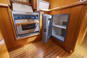 2001 Jeanneau thumbnail 52
