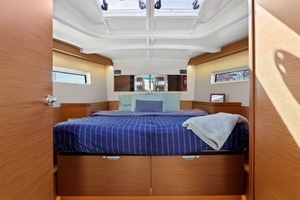2018 Jeanneau Sun Odyssey 440 thumbnail 10