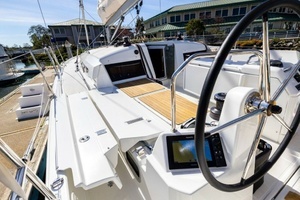 2018 Jeanneau Sun Odyssey 440 thumbnail 27