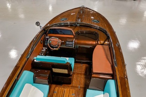 33FT (10.06M) RIVA