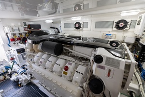 2018 52 Viking Sport Tower Wild Eagle Engine Room (3)