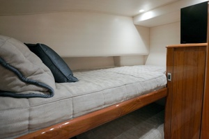 2018 52 Viking Sport Tower Wild Eagle Stbd Aft Stateroom