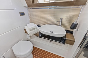 RADIO WAVES 55ft Azimut Yacht For Sale