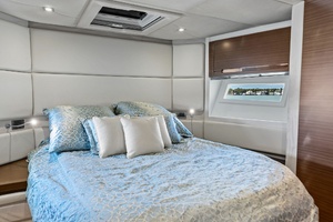 RADIO WAVES 55ft Azimut Yacht For Sale