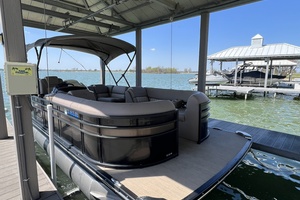 21ft Bennington Yacht For Sale