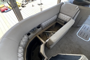 21ft Bennington Yacht For Sale