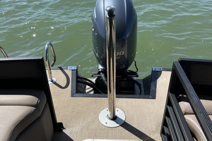 21ft Bennington Yacht For Sale