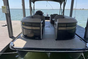 21ft Bennington Yacht For Sale