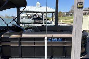 21ft Bennington Yacht For Sale