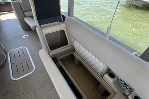 21ft Bennington Yacht For Sale
