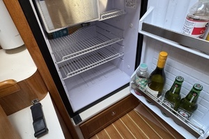 2019 Catalina 315 thumbnail 33