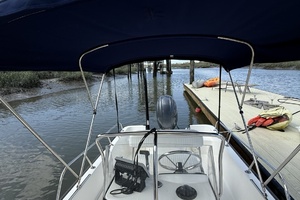 17ft Boston Whaler Yacht For Sale