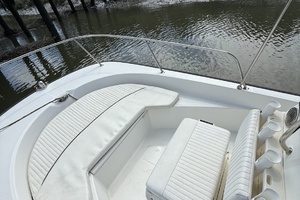 17ft Boston Whaler Yacht For Sale