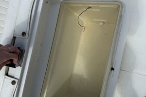 17ft Boston Whaler Yacht For Sale
