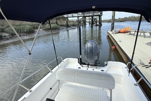 17ft Boston Whaler Yacht For Sale