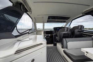 2023 Galeon thumbnail 19