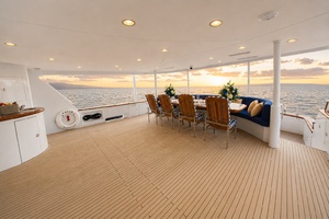 FAVOR 127ft Crescent Yacht For Sale