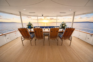 FAVOR 127ft Crescent Yacht For Sale