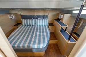 2024 Aquila 44 Yacht thumbnail 44