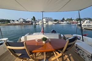 Changing Seas 60ft Sea Ray Yacht For Sale