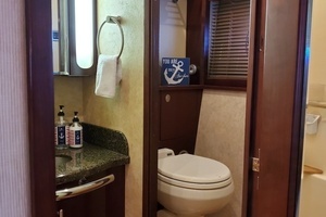 2006 Sea Ray 60 Sundancer thumbnail 11
