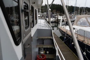 1997 Custom Steel Trawler 43 thumbnail 9