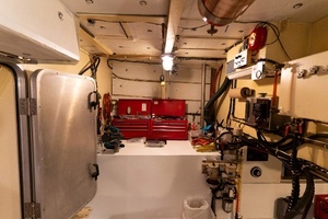 1997 Custom Steel Trawler 43 thumbnail 40