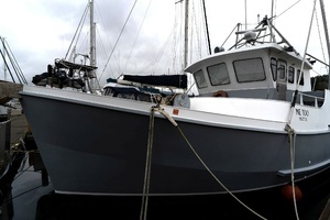1997 Custom Steel Trawler 43 thumbnail 4