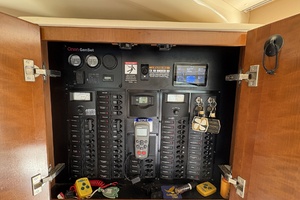 Solitude 41ft Meridian Yacht For Sale