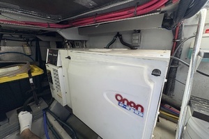 2005 Meridian 411 Sedan thumbnail 39