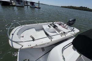 2005 Meridian 411 Sedan thumbnail 8