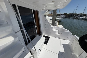 2005 Meridian 411 Sedan thumbnail 10