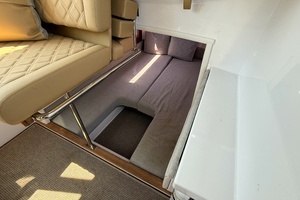 2021 Axopar 28 Cabin thumbnail 20