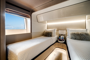 87FT (26.52M) AZIMUT