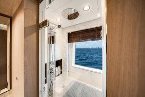 87FT (26.52M) AZIMUT
