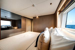 87FT (26.52M) AZIMUT
