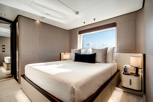 87FT (26.52M) AZIMUT
