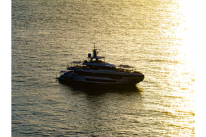 118FT (35.97M) AZIMUT