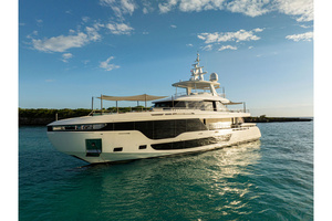 118FT (35.97M) AZIMUT yacht for sale