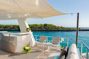118ft Azimut Yacht For Sale