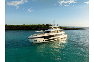 118FT (35.97M) AZIMUT Worth Avenue Yachts