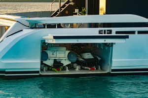 118ft Azimut Yacht For Sale