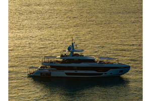 118FT (35.97M) AZIMUT
