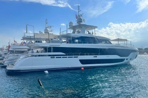118ft Azimut Yacht For Sale