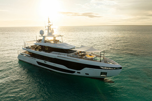 118ft Azimut Yacht For Sale